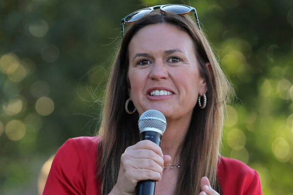 Sarah Huckabee Sanders' Biggest Fashion Fails That Prove She Needs A New Stylist