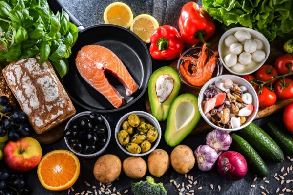 Mediterranean diet options for breakfast, lunch and dinner