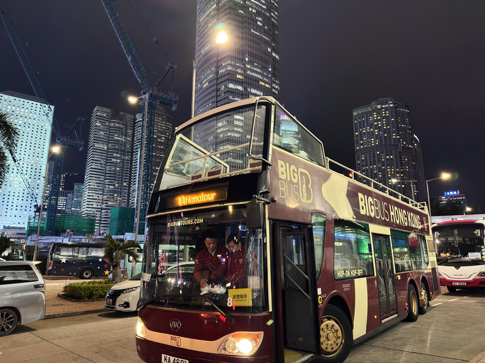 Hong Kong Night View Big Bus, which runs for two months until the end of May on a sold-out march.