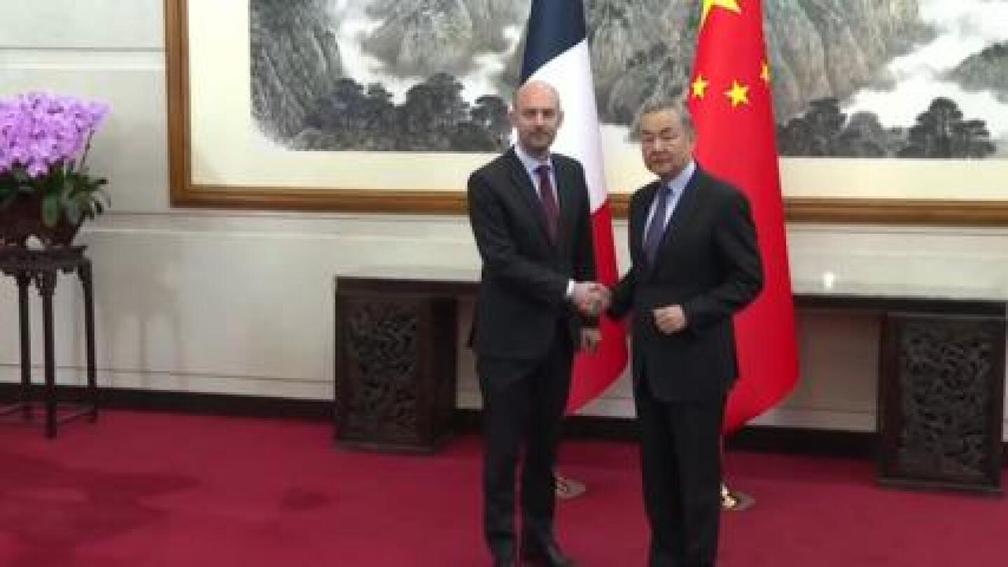 Chinese foreign minister hosts French counterpart in Beijing