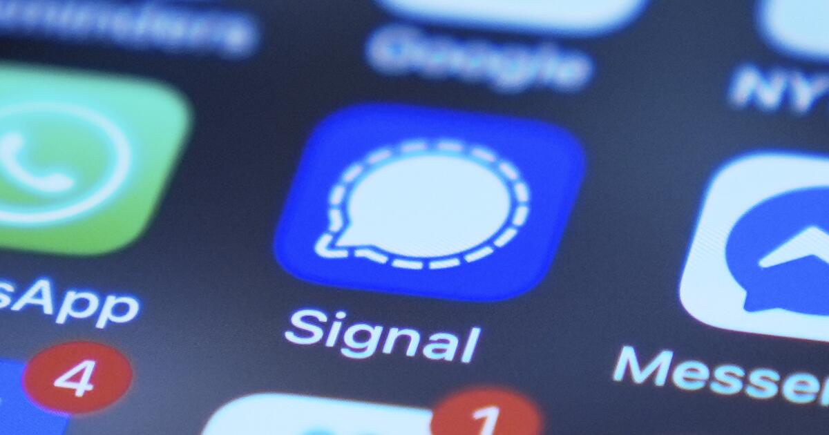 What is the signal messaging app and is it secure?