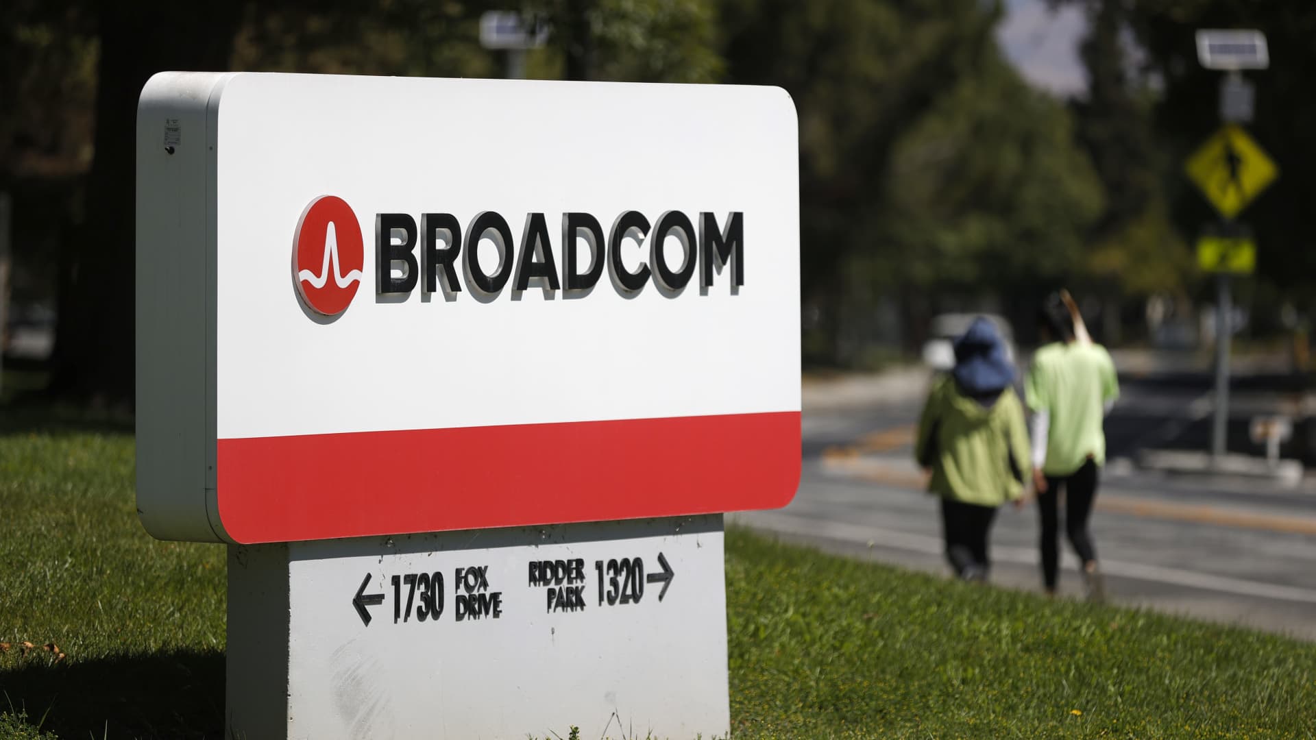 10 beaten-up stocks that are candidates for a rebound — but all are not created equal