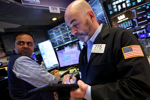 It may be time to scoop up this insurance stock on the dip, according to the charts