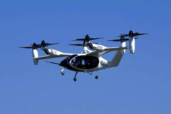 UK invests £20 million in flying taxis and drone services UK invests £20 million in flying taxis and drone services