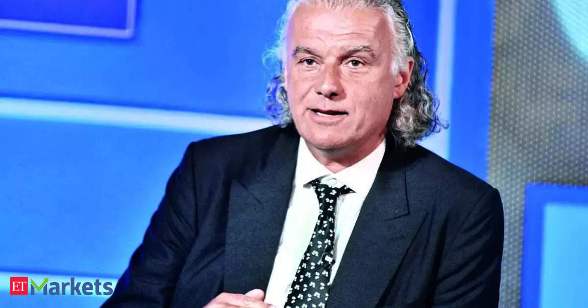 Chris Wood: Investors should cut US positions, favour Europe, China, India: Wood