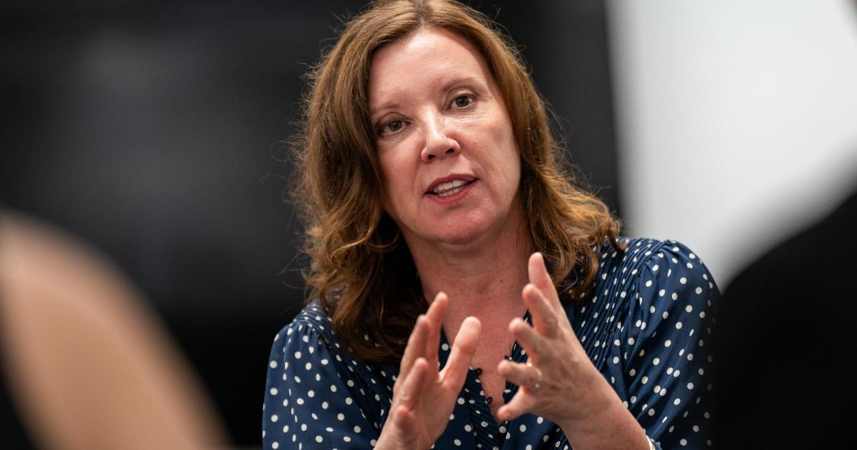 Parents should stop being ‘child’s friend’ over phones – children’s commissioner