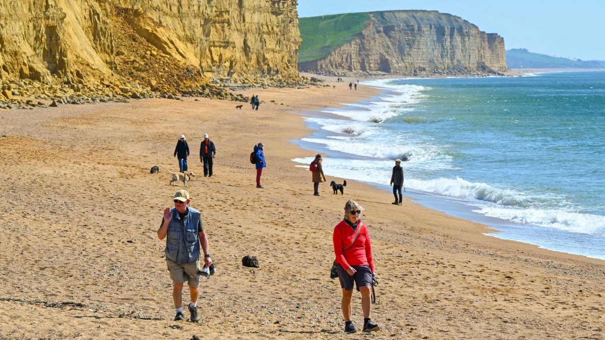 Temperatures set to rise still as wildfire warnings issued