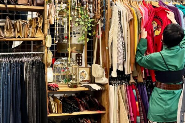 Gen Z on a treasure hunt – DW – 04/04/2025