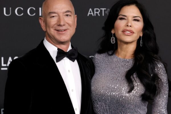 Jeff Bezos, Lauren Sánchez's Venice Wedding Sparks Italian Media Furor