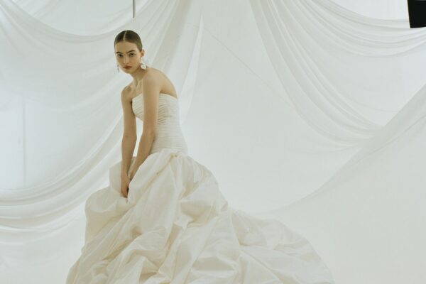 This Controversial Y2K Trend Was the Biggest Surprise at New York Bridal Fashion Week