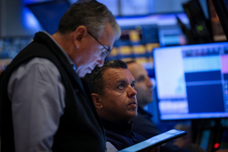 US stock futures recover after selloff; quarterly earnings in focus
