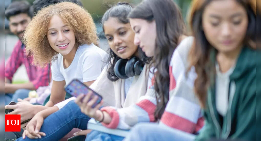 Do young people like the internet? New UK study has the answer |