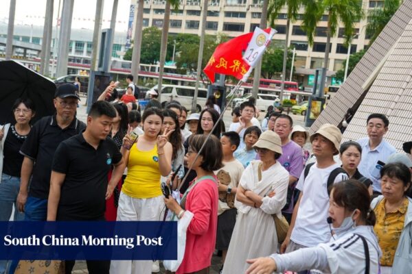 Are cheap 68 yuan tours for mainland visitors to Hong Kong good for the economy? Are cheap 68 yuan tours for mainland visitors to Hong Kong good for the economy?