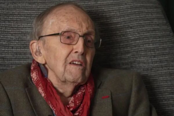 D-Day hero who survived being shot three times dies aged 101 | UK | News