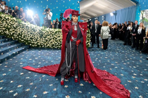 Met Gala celebrity arrivals, red carpet fashion – NBC New York
