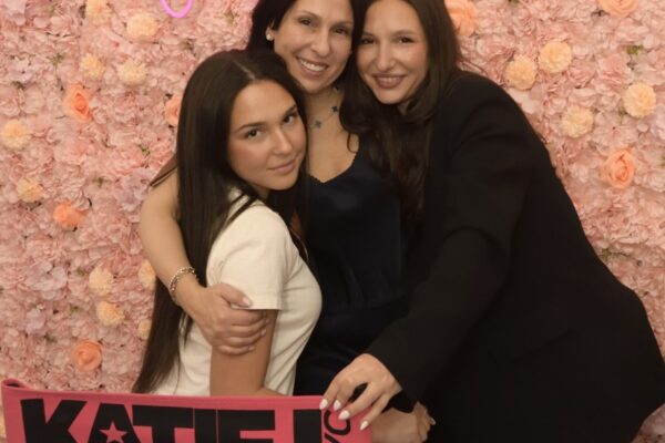 Roslyn mom turns daughter’s wardrobe struggles into global tween fashion brand