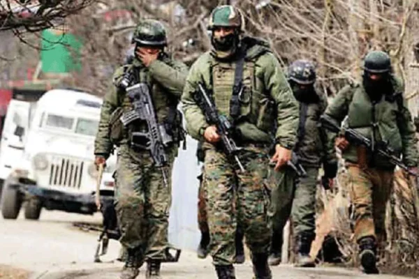 US, UK, Others Warn Against Travel To J&K Amid Rising India-Pakistan Tensions US, UK, Others Warn Against Travel To J&K Amid Rising India-Pakistan Tensions
