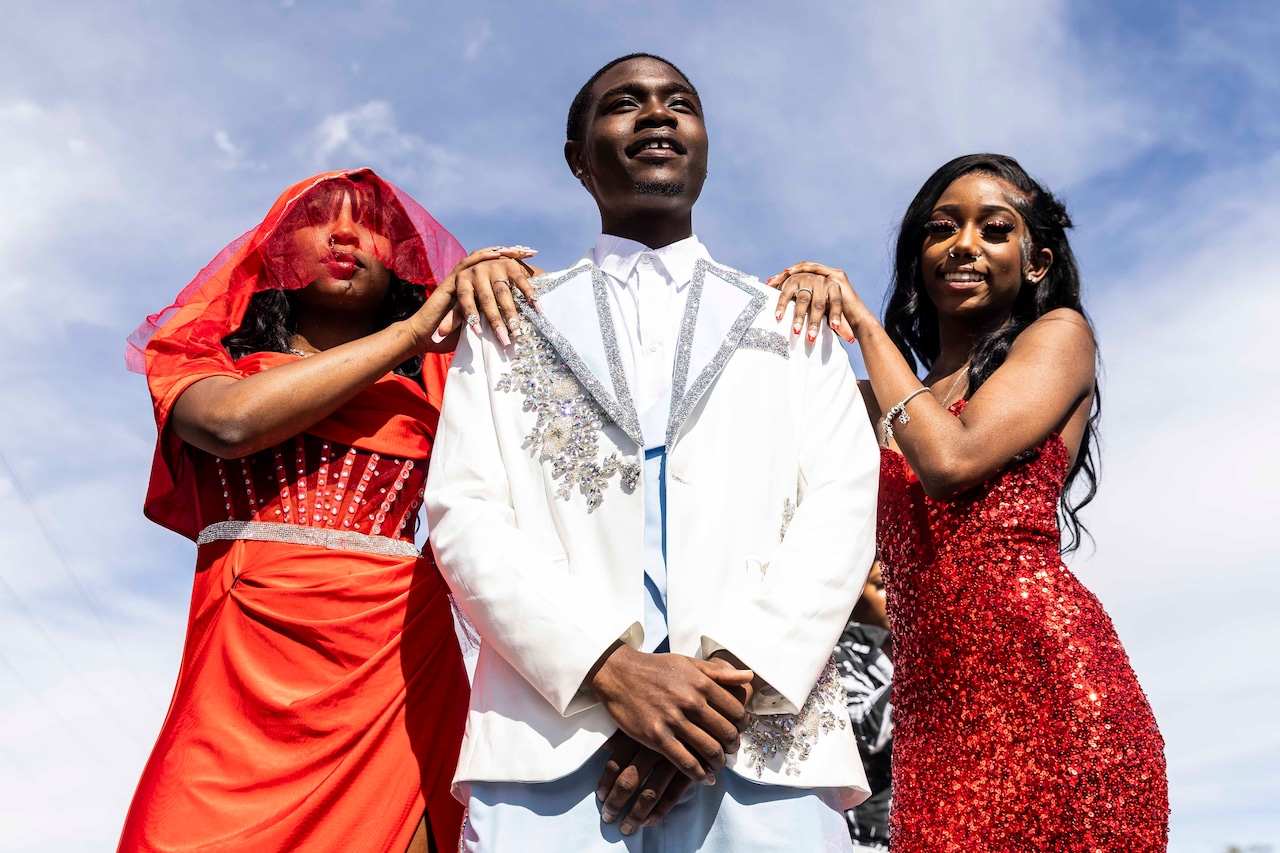 Muskegon Heights comes through in high fashion for prom ‘show-off’ 2025