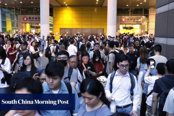 Hong Kong’s MTR Corp may face HK$19.2 million fine for 5-hour service disruption Hong Kong’s MTR Corp may face HK$19.2 million fine for 5-hour service disruption