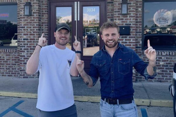 Houma BBQ joint gets visit from two United Kingdom TikTok stars Houma BBQ joint gets visit from two United Kingdom TikTok stars