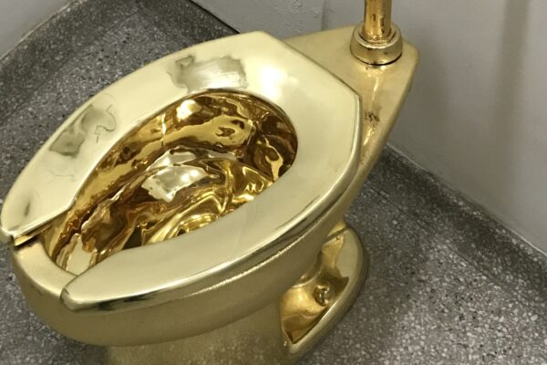 Millionaire’s son who tried to sell stolen $6.4 million gold toilet avoids jail in UK | Trending Millionaire’s son who tried to sell stolen $6.4 million gold toilet avoids jail in UK | Trending