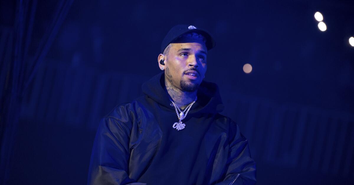 Chris Brown posts bail in U.K. assault case, confirms tour is on