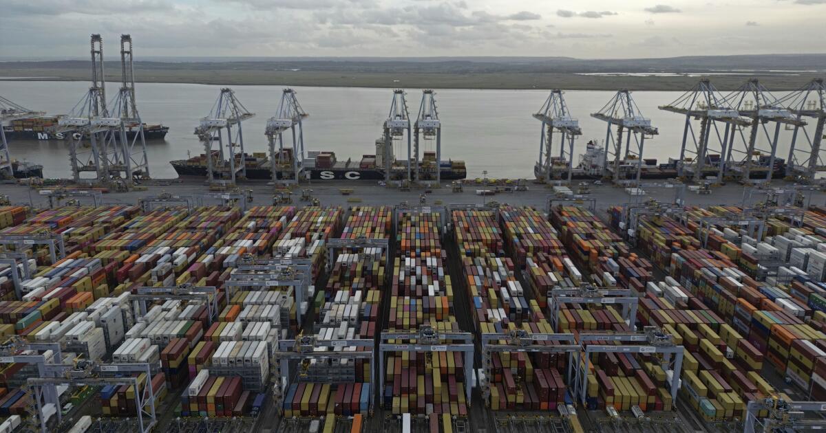 U.S. and U.K expected to announce a trade deal that Trump says will cement their relationship