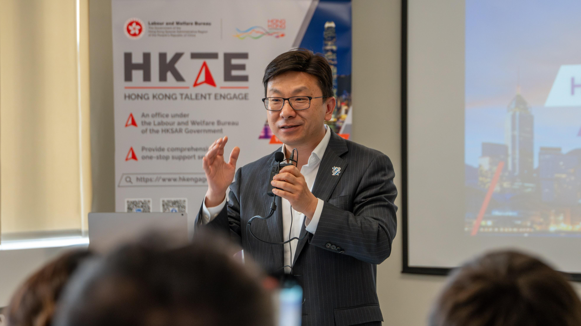 HK employers expect mixed hiring picture in Q3