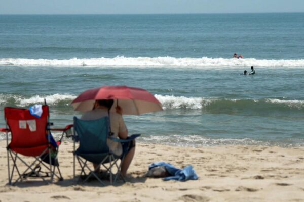 Americans search for relief from extreme heat impacting parts of country