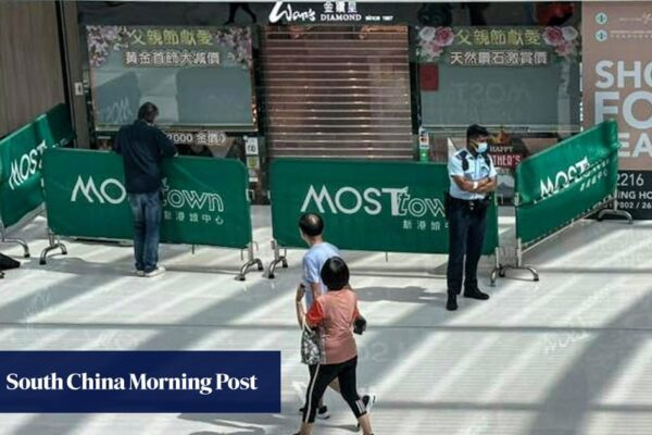 Hong Kong police arrest 7 over attempted burglary of jewellery store