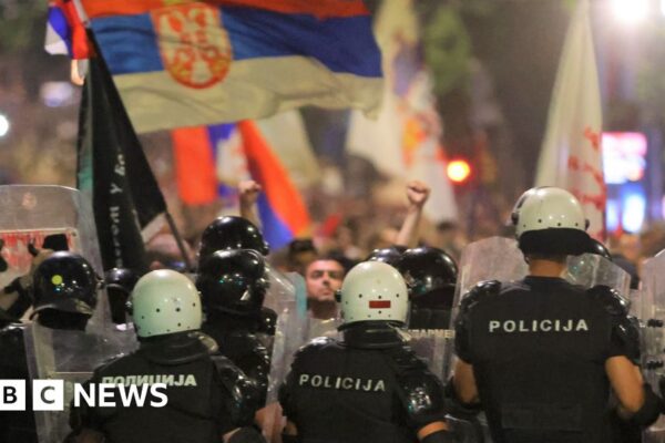 Serbia police clash with protesters calling for early election