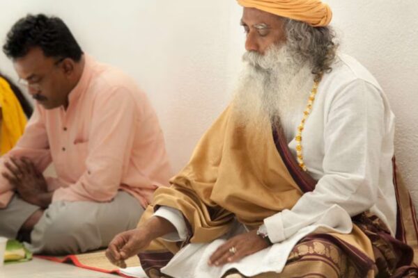 Sadhguru's 4 tips to healthy eating is the ultimate mantra for a long life