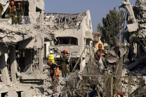 Israel strike Iran: Iran warns U.S., U.K., and France: Interfere with Israel strike and your regional bases will be targeted Israel strike Iran: Iran warns U.S., U.K., and France: Interfere with Israel strike and your regional bases will be targeted