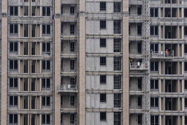 China Shrugs Off Tariffs But Not its Property Slump
