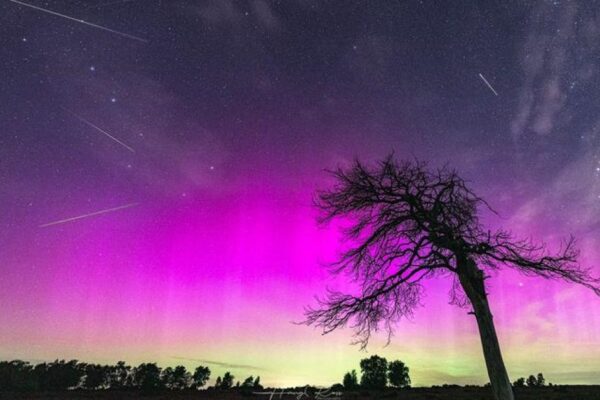 Northern Lights over Swindon and Wiltshire tonight