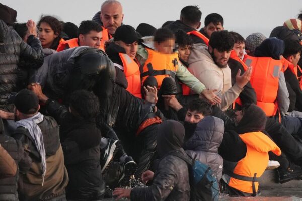 Migrant daily arrivals top 1,000 for first time this year