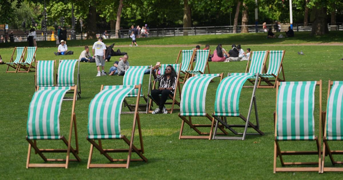 Met Office heatwave warning with hot summer predicted in UK