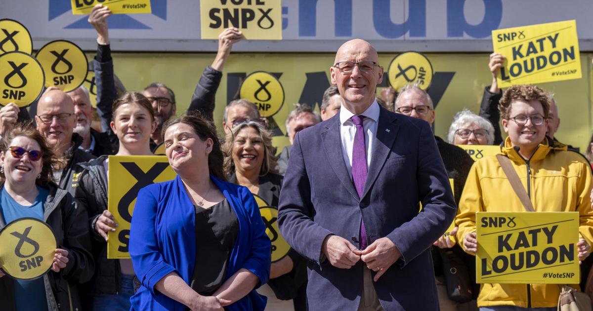 Swinney claims by-election is ‘simple choice’ as Sarwar hails ‘local champion’