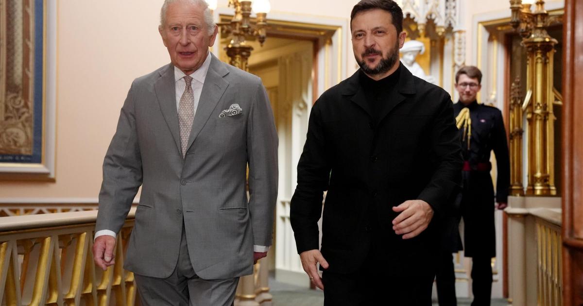 King welcomes Volodymyr Zelensky to lunch at Windsor Castle