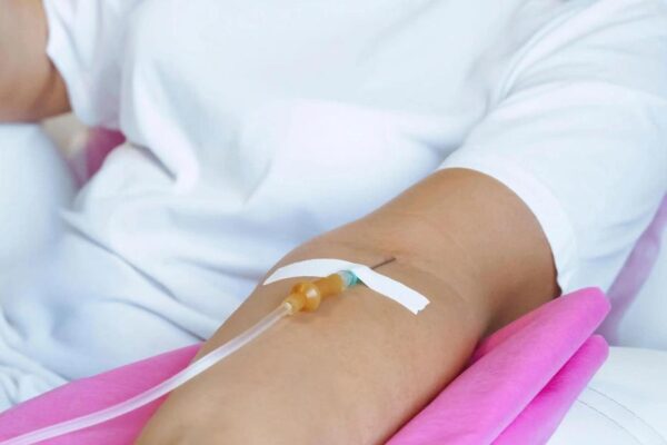 Watchdog warning over health risks of skin-lightening beauty trend