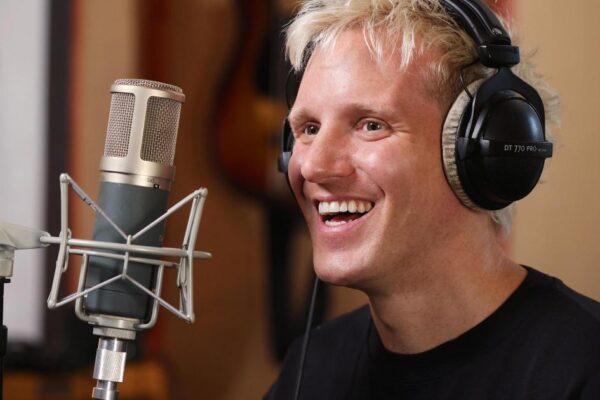 Jamie Laing releases track to turn mornings into triumphs