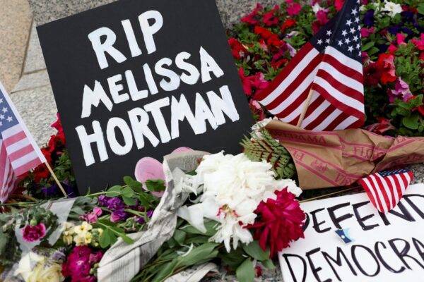 Minnesota lawmaker shootings suspect was “prepper” who gave wife “bailout plan,” affidavit states Minnesota lawmaker shootings suspect was "prepper" who gave wife "bailout plan," affidavit states