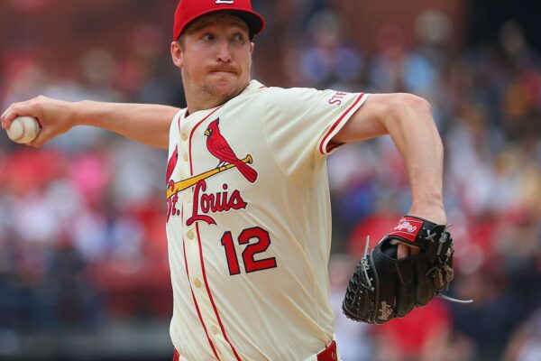 Cardinals walk off Dodgers in wild fashion, take series Cardinals walk off Dodgers in wild fashion, take series