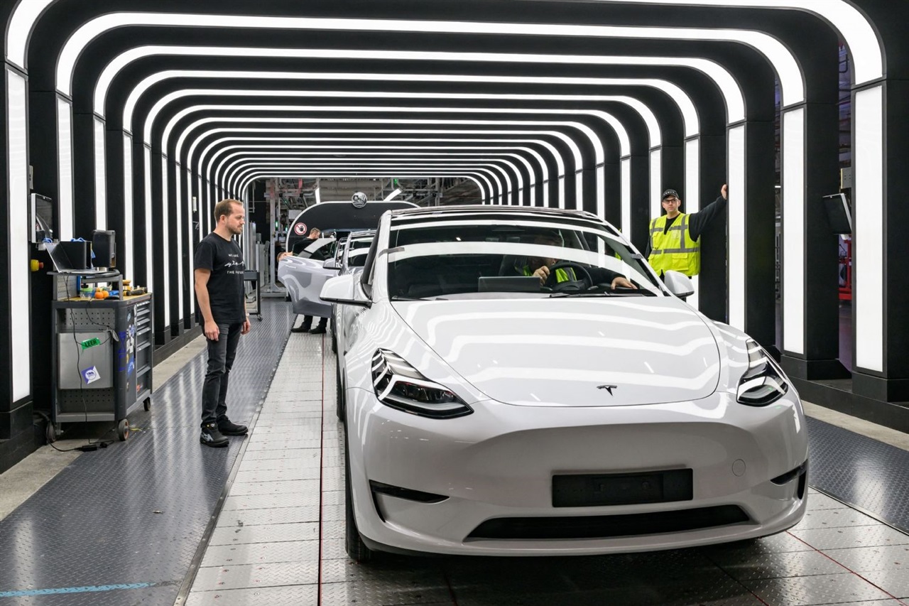 India opens application portal for EV manufacturing scheme as Tesla prepares market entry