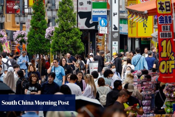 Group tour prices from Hong Kong drop 10% as tourists opt for alternatives to Japan Group tour prices from Hong Kong drop 10% as tourists opt for alternatives to Japan