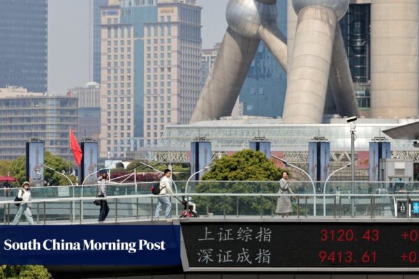 Hong Kong, Shanghai to tighten financial ties with alliance at Lujiazui Forum