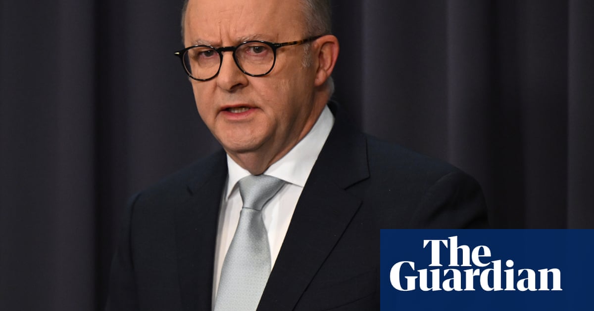 Albanese rejects suggestions of flat-footed response to Iran crisis, saying Trump has not forgotten Australia | Australian foreign policy
