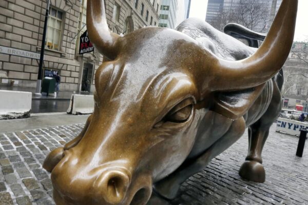 U.S. stock market hardened to economic volatility, but threats remain