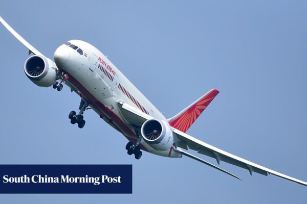 Air India Dreamliner turns back to Hong Kong following mid-air technical issue Air India Dreamliner turns back to Hong Kong following mid-air technical issue