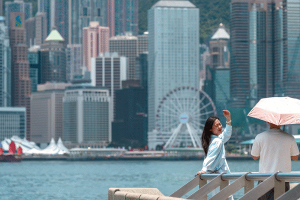 Hot weather persists in HK as Sheung Shui logs 36°C